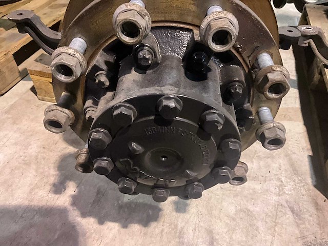 Man achteras hy 1350 12 - afbeelding 8 van  13