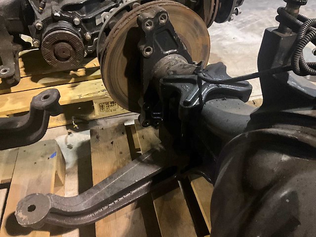 Man achteras hy 1350 12 - afbeelding 12 van  13