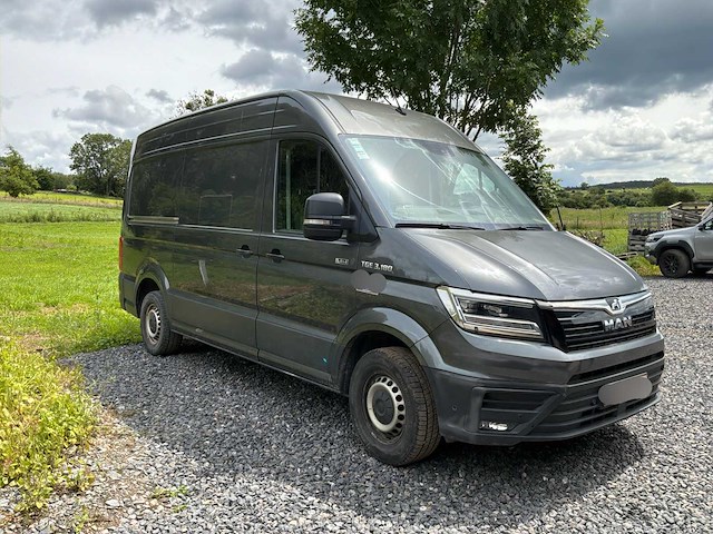 Man auto - afbeelding 9 van  15