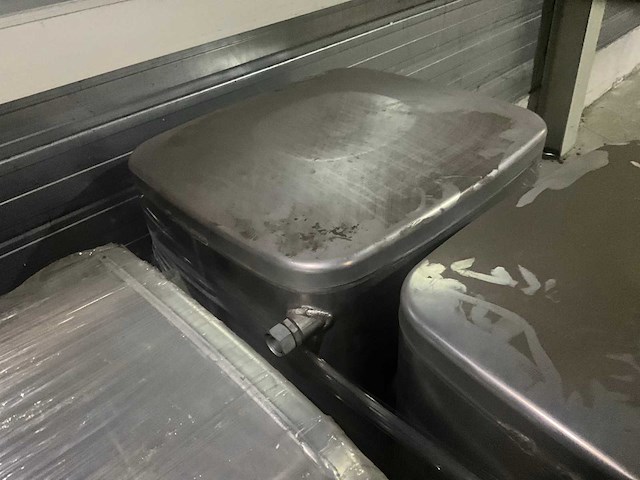 Man brandstoftank 250 l (2x) - afbeelding 3 van  6