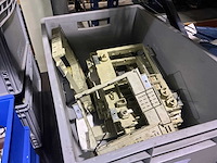 Man centrale elektronicatoebehoren - afbeelding 1 van  4