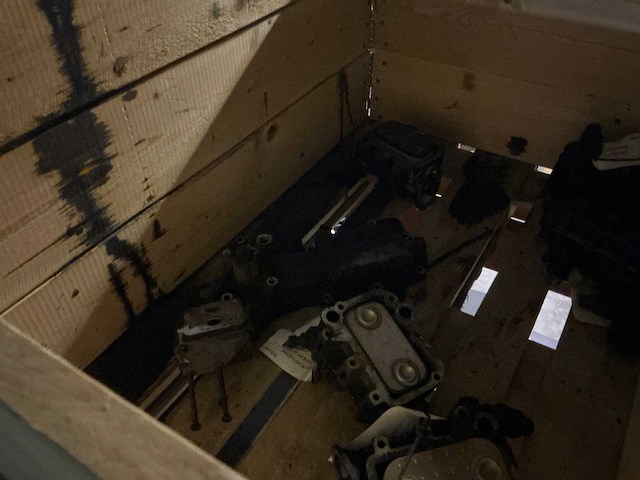 Man diverse koelbuizen voor motor en oliekoelers - afbeelding 3 van  3