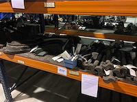 Man diverse remonderdelen en ankerplaten - afbeelding 1 van  10