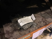 Man diverse remonderdelen en ankerplaten - afbeelding 10 van  10