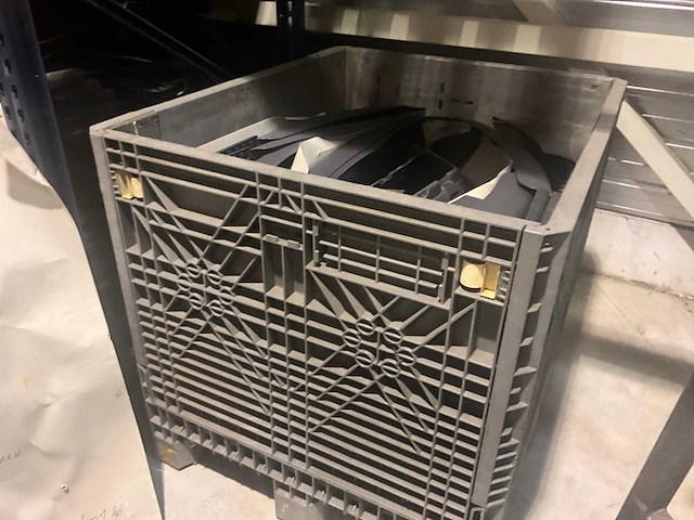 Man diverse spatlappen, spatborden en toebehoren - afbeelding 2 van  10