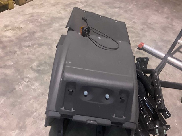 Man diverse spatlappen, spatborden en toebehoren - afbeelding 4 van  10