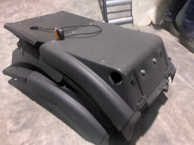 Man diverse spatlappen, spatborden en toebehoren - afbeelding 5 van  10