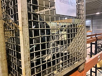 Man diverse steunen - afbeelding 3 van  11