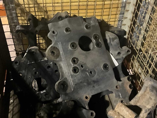 Man diverse steunen - afbeelding 9 van  11