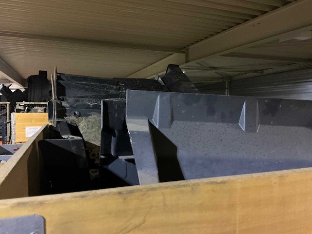 Man f2000 partij instapkasten - afbeelding 1 van  4