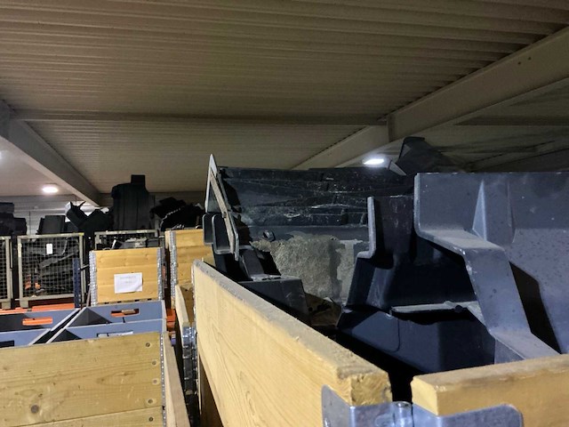 Man f2000 partij instapkasten - afbeelding 2 van  4