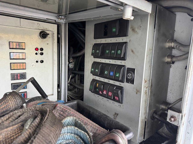Man f90 takelwagen voor vrachtwagens - afbeelding 29 van  52