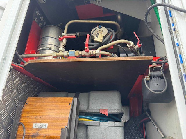 Man f90 takelwagen voor vrachtwagens - afbeelding 21 van  52