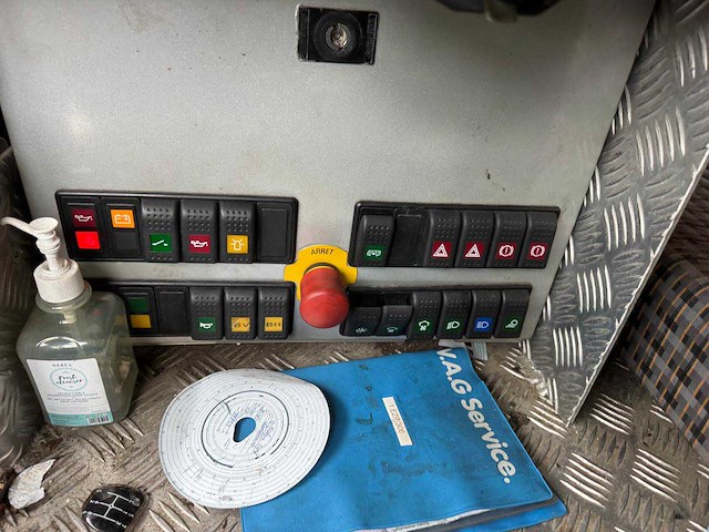 Man f90 takelwagen voor vrachtwagens - afbeelding 36 van  52