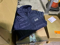 Man grote partij nieuwe werkkledij en jassen - afbeelding 2 van  19