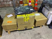 Man grote partij nieuwe werkkledij en jassen - afbeelding 3 van  19