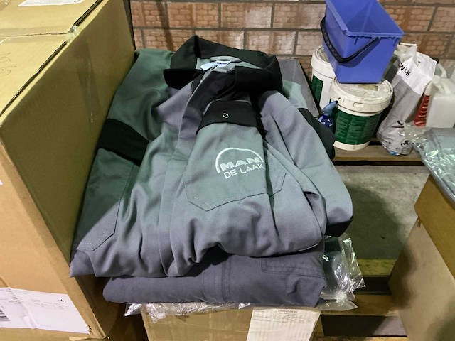 Man grote partij nieuwe werkkledij en jassen - afbeelding 8 van  19