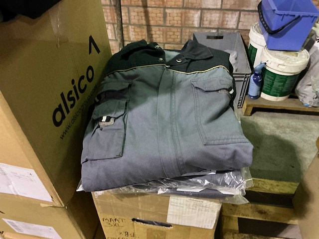 Man grote partij nieuwe werkkledij en jassen - afbeelding 9 van  19