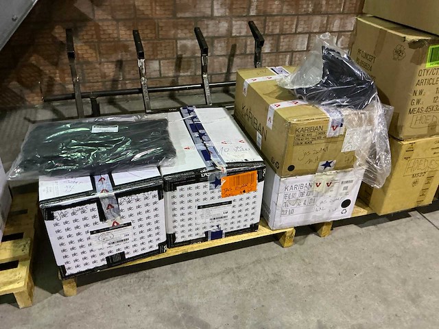 Man grote partij nieuwe werkkledij en jassen - afbeelding 16 van  19