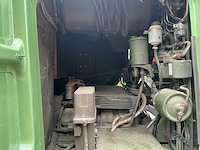 Man kat camper - afbeelding 14 van  59