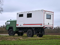 Man kat camper - afbeelding 12 van  59
