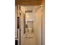 Man kat camper - afbeelding 41 van  59