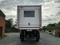 Man kat camper - afbeelding 56 van  59
