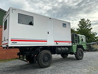 Man kat camper - afbeelding 58 van  59