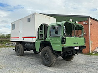 Man kat camper - afbeelding 59 van  59