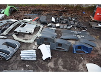 Man lot carrosserieonderdelen - afbeelding 6 van  20