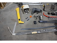 Man lot carrosserieonderdelen - afbeelding 7 van  20