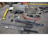 Man lot carrosserieonderdelen - afbeelding 9 van  20