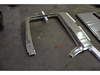 Man lot carrosserieonderdelen - afbeelding 11 van  20