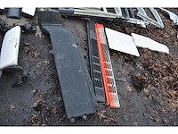 Man lot carrosserieonderdelen - afbeelding 17 van  20