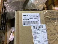 Man lot met diverse onderdelen - afbeelding 7 van  35