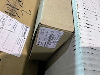 Man lot met diverse onderdelen - afbeelding 17 van  35