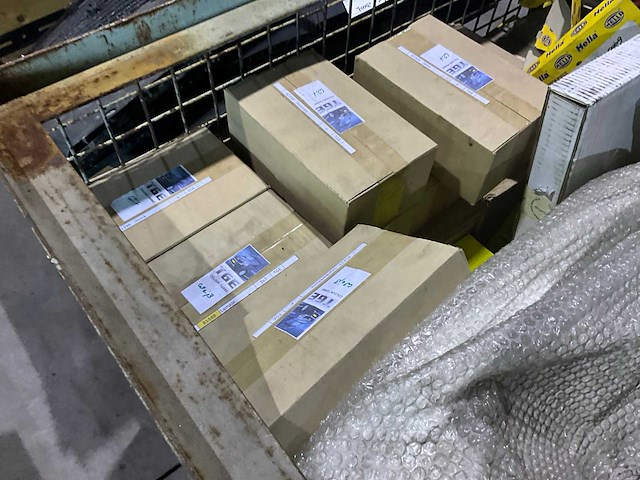 Man lot met diverse onderdelen - afbeelding 24 van  35