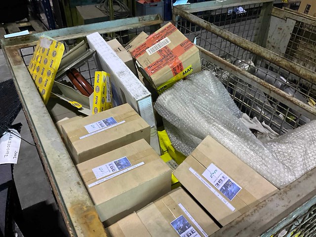 Man lot met diverse onderdelen - afbeelding 28 van  35