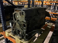 Man naakte motorblok - afbeelding 1 van  5