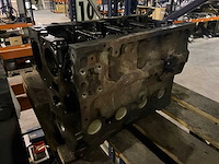 Man naakte motorblok - afbeelding 1 van  5