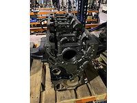 Man naakte motorblok - afbeelding 2 van  4