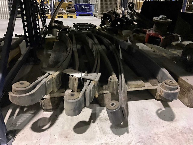 Man partij bladveren - afbeelding 1 van  4