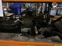 Man partij fusees, wielonderdelen en lagereenheden - afbeelding 2 van  9