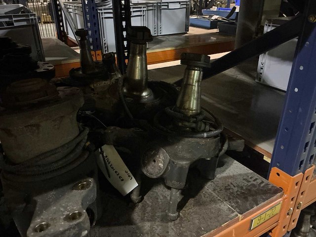 Man partij fusees, wielonderdelen en lagereenheden - afbeelding 3 van  9