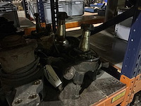 Man partij fusees, wielonderdelen en lagereenheden - afbeelding 3 van  9