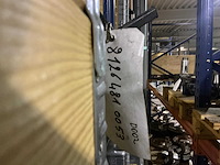 Man partij waterreservoirs voor ruitensproeiers - afbeelding 5 van  6