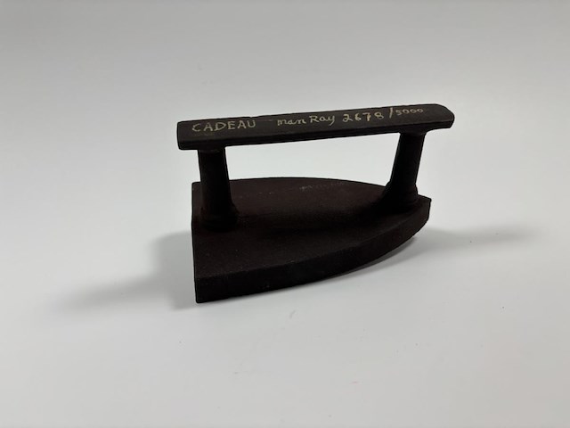 Man ray - cadeau - afbeelding 4 van  4