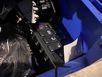 Man schakelaars - afbeelding 6 van  6