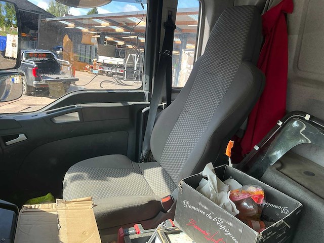 Man tga vrachtwagen met optrekchassis - afbeelding 2 van  4