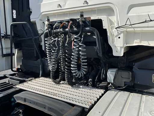 Man tgx 18.480 vrachtwagen - afbeelding 31 van  65